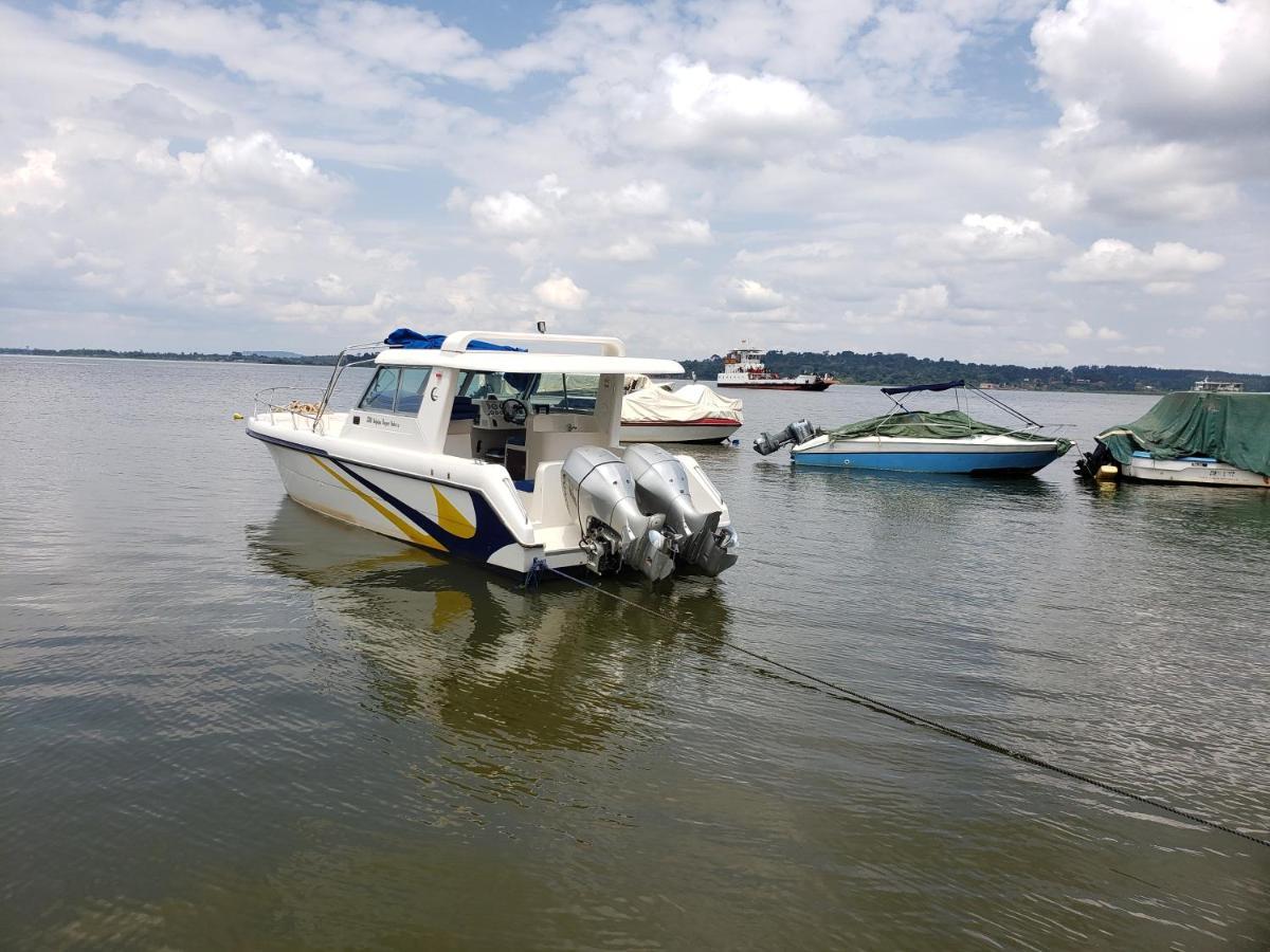Migingo Suites Entebbe Exterior photo